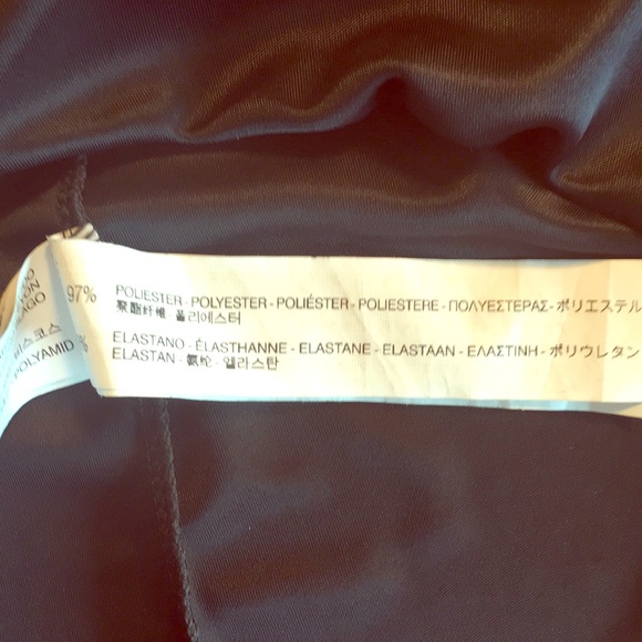 Dress. Short. - Picture 5 of 5